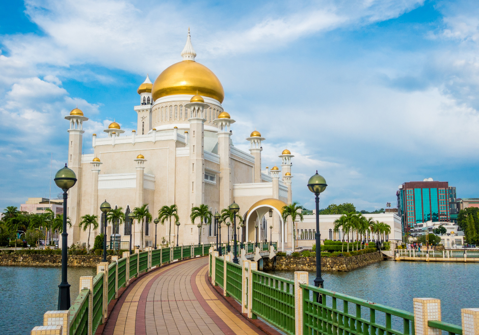 The Sultan Omar Ali Saiffudien Mosque