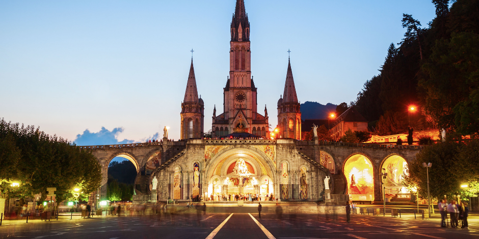 The beuty at dawn around the basilica of our lady of Lourdes